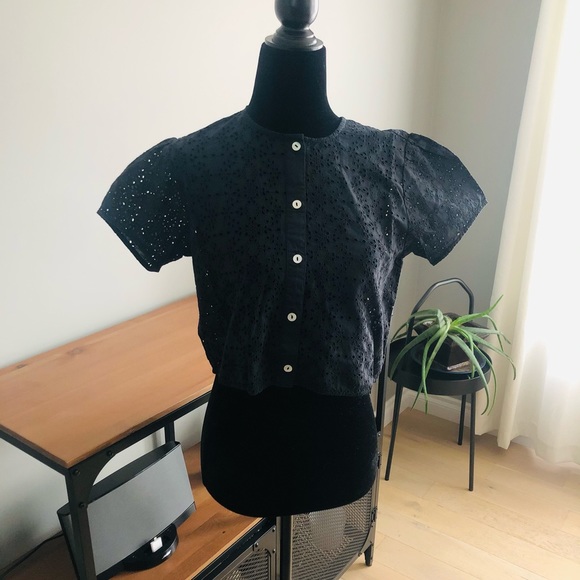 Cropped Eyelet Blouse - Picture 5 of 5
